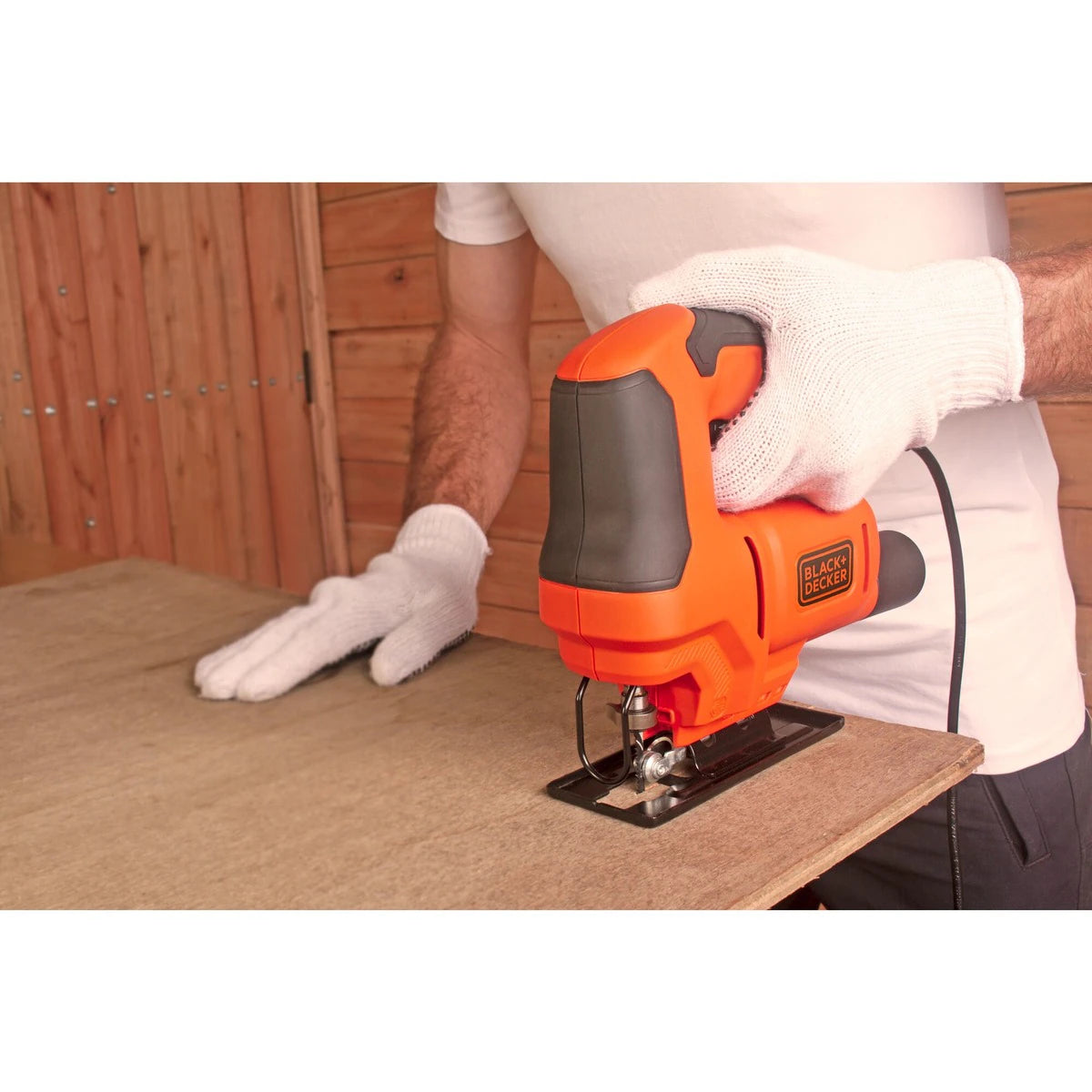Black&Decker BE602-QS seghetto alternativo da 18 mm da 400 W con una lama