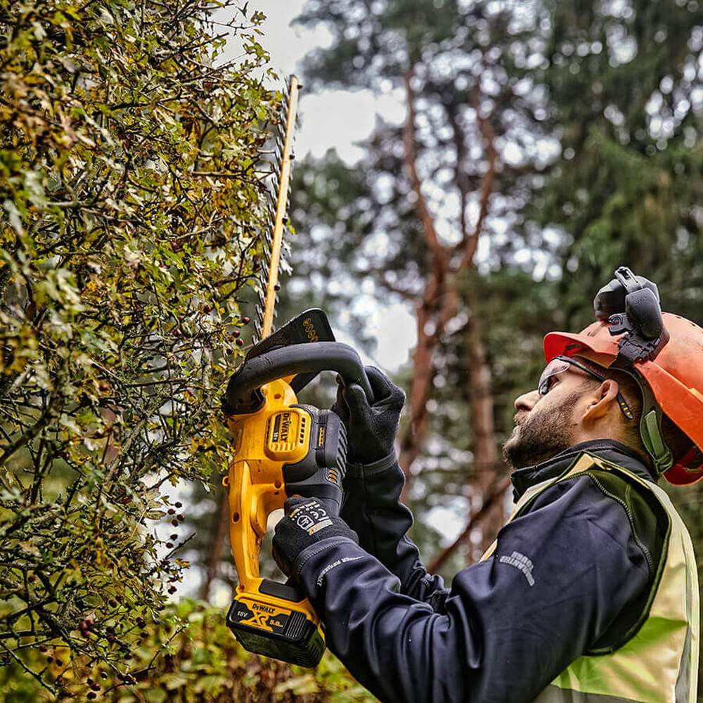 Cortasetos XR 18V 55cm Dewalt DCMHT563N