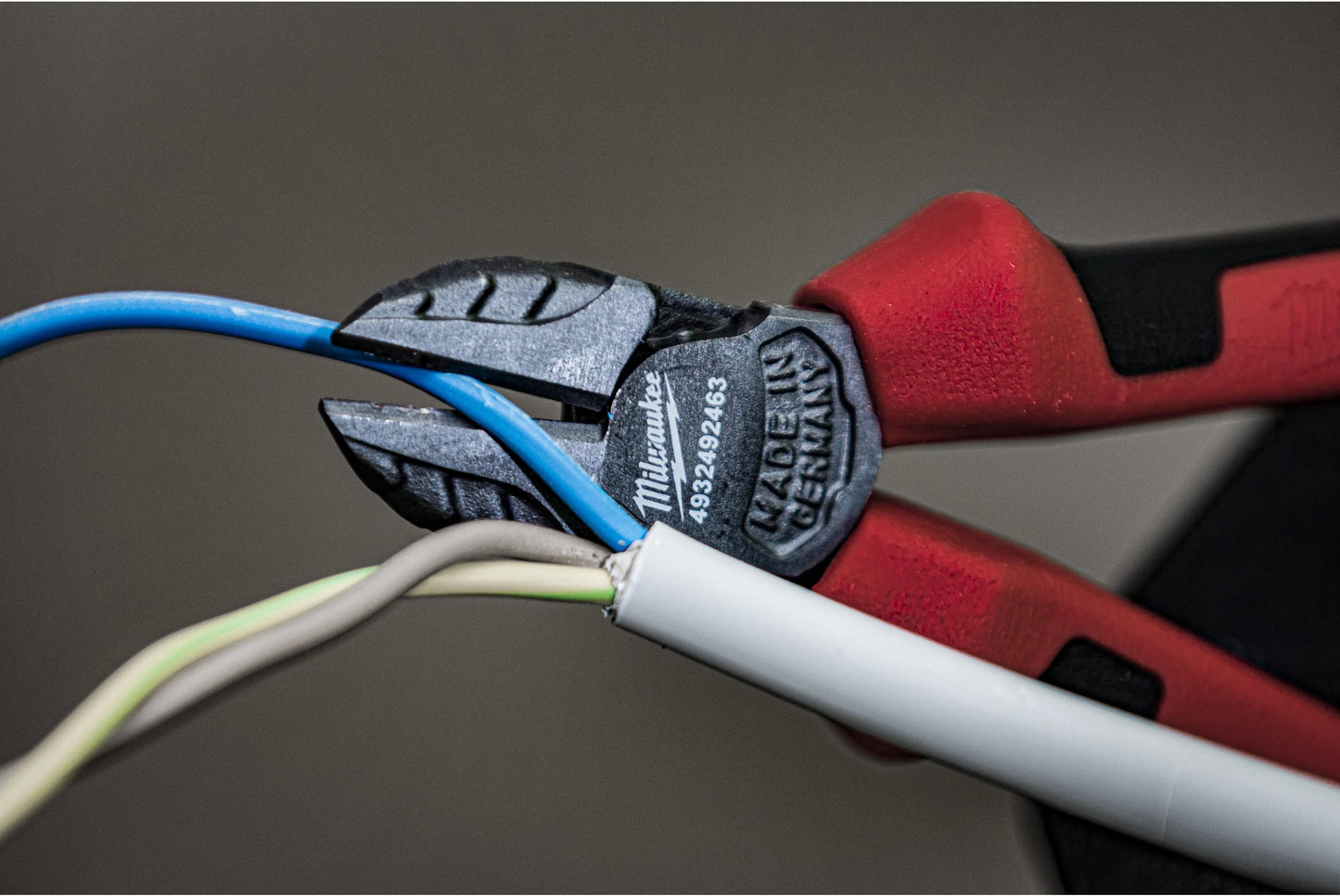 Alicates de corte diagonal 160mm Milwaukee