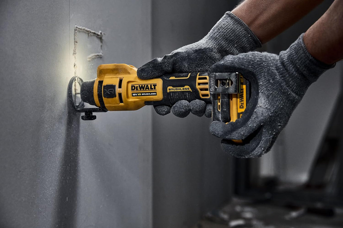 Sega da taglio per gesso Dewalt DCE555N-XJ 18V XR