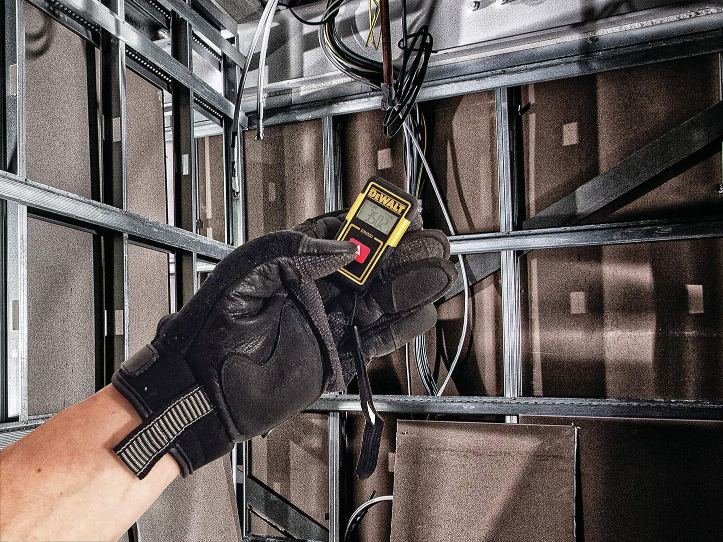 Misuratore laser tascabile Dewalt DW030PL-XJ - 9 metri