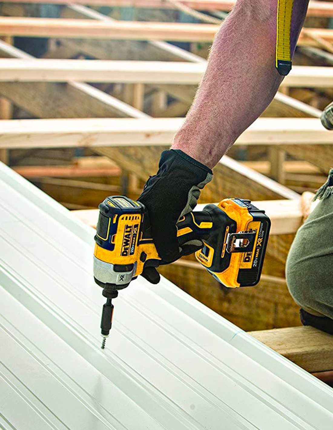 Kit Dewalt 11 herramientas + 3bat 5Ah + Cargador DCB1104 + 4xTSTAK DCK110P3