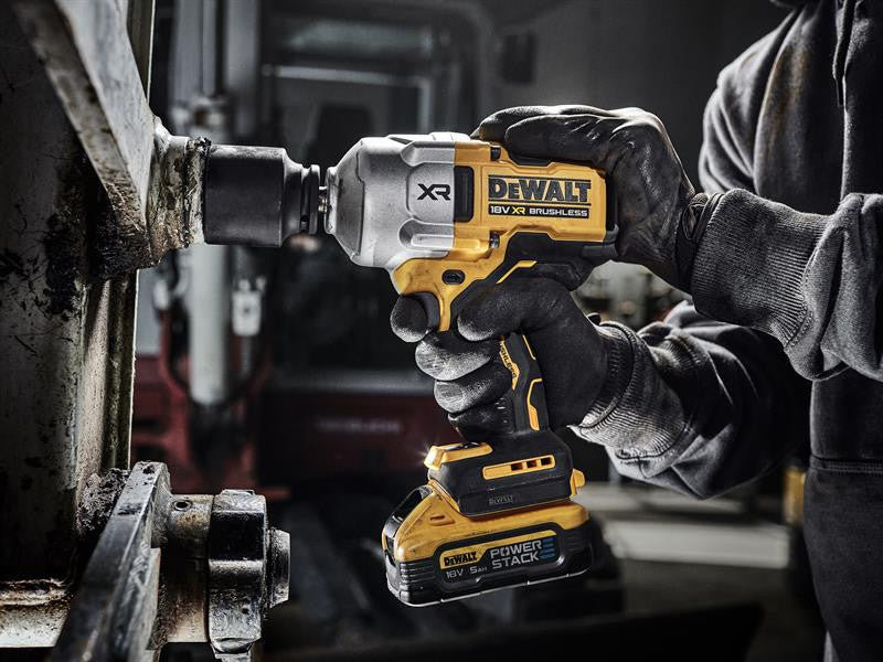 Kit Dewalt 11 herramientas + 3bat 5Ah + Cargador DCB1104 + 4xTSTAK DCK110P3