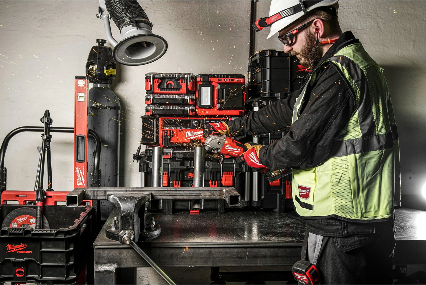 Amoladora angular M18 125mm Fuel ONE-KEY con maletín Milwaukee M18 ONEFSAG125XB-0X