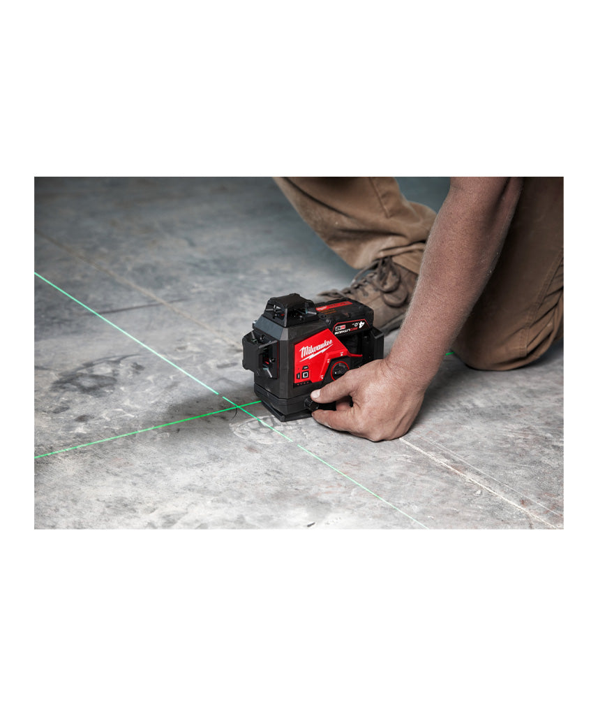 Livella laser a 3 linee verde Batteria M12 + caricatore + custodia Milwaukee M123PL-401C